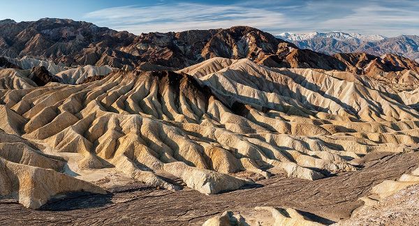 Collins, Ann 아티스트의 USA-California-Death Valley National Park Dry wash in winter at Zabriskie Point작품입니다.